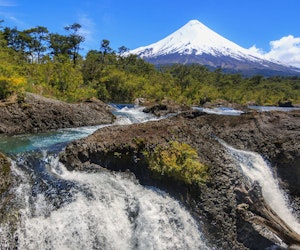 Saltos de Petrohue y Volcán Osorno en Bicicleta